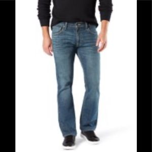 Levi’s New Signature Easy Fit Bootcut 38x30 Jeans